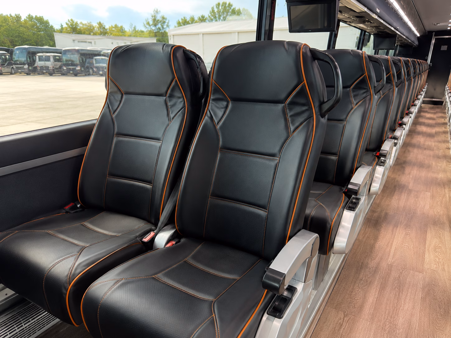 shuttle guests between kansas city hotels and your independence venue