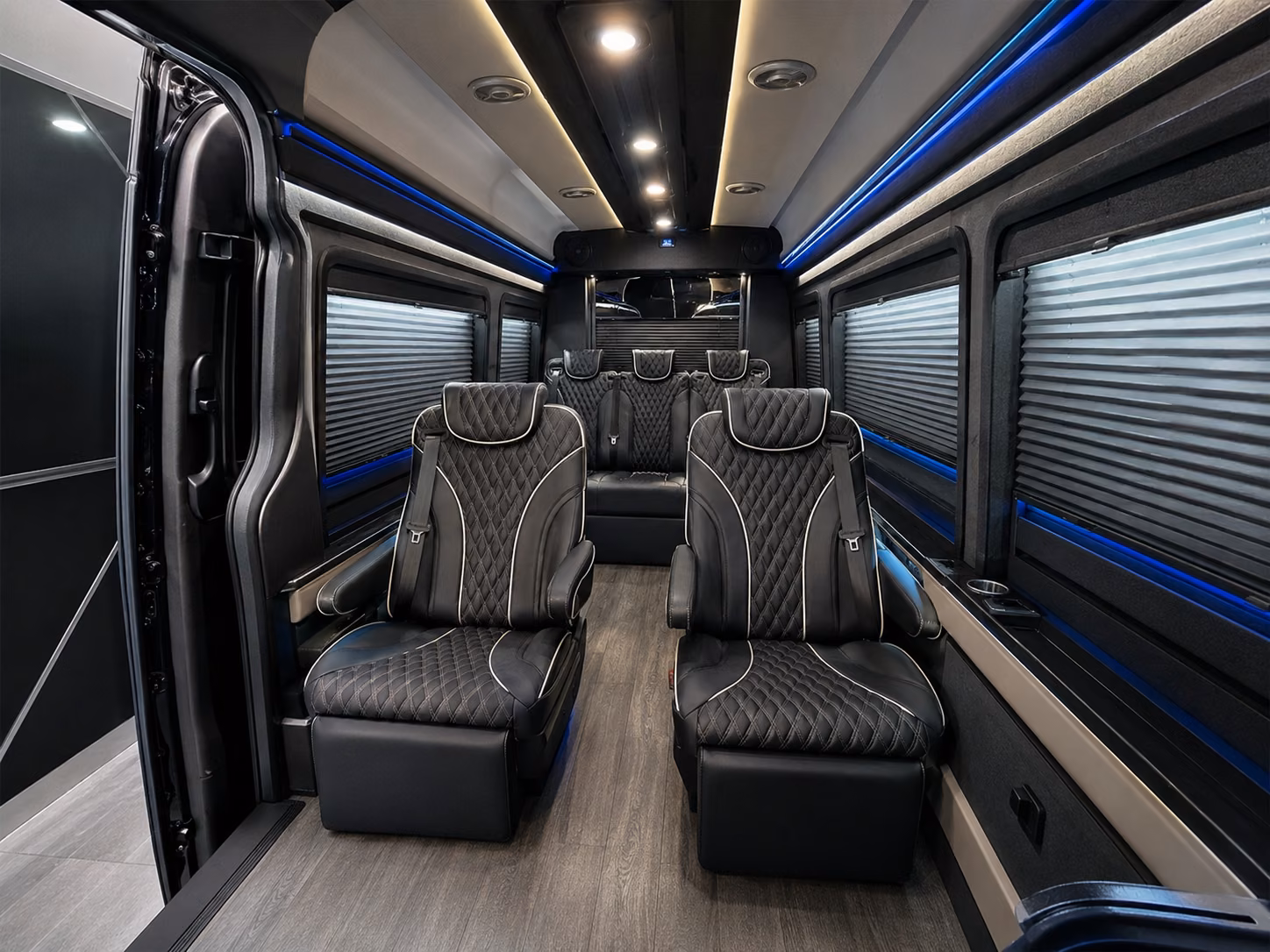 with independencecoachbuscompany com you ll always find the right bus for your group s schedule